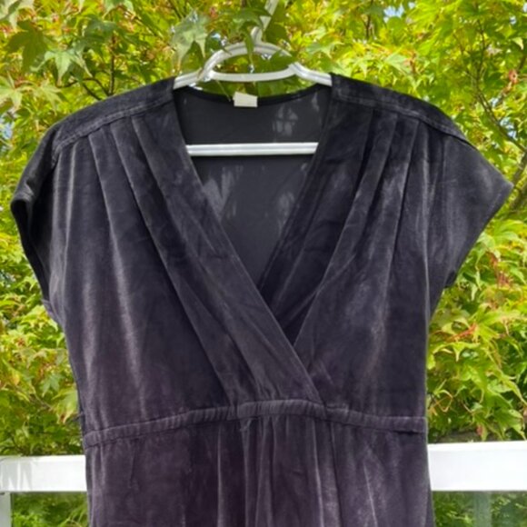 vintage union made black velour dress - Picture 3 of 5